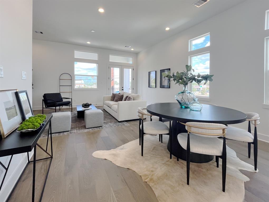 303P Marcella Street, Houston, Texas image 8
