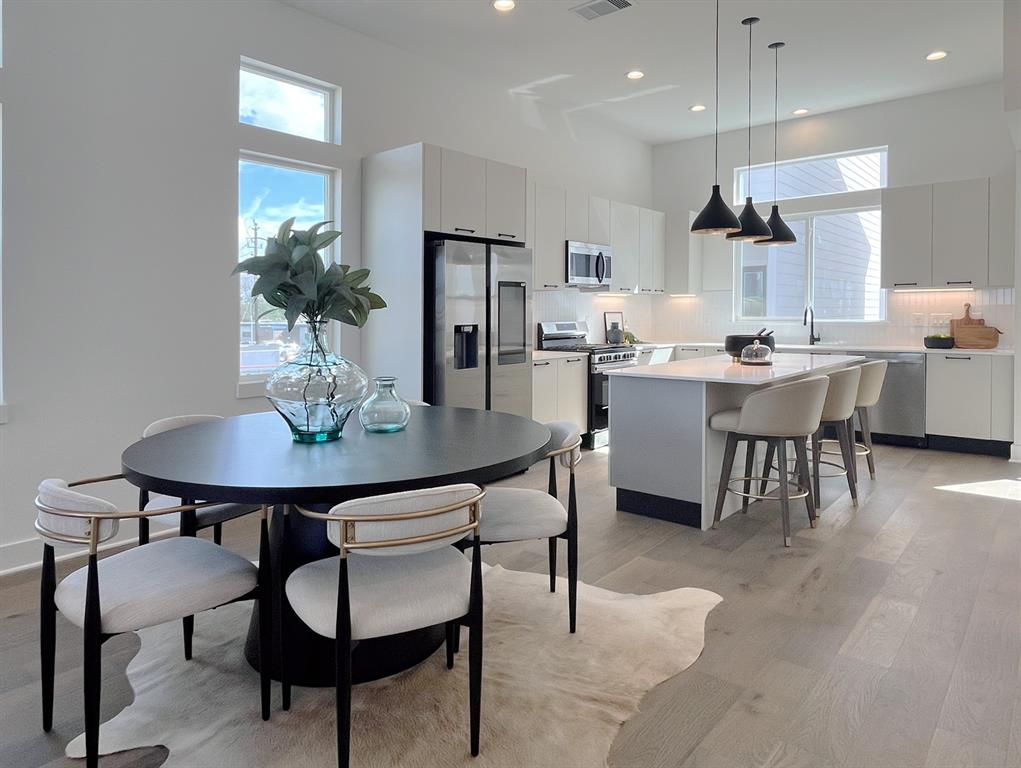 303P Marcella Street, Houston, Texas image 7