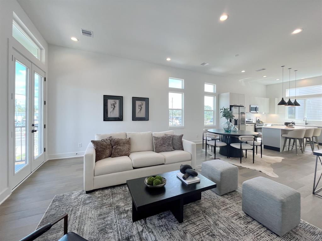 303P Marcella Street, Houston, Texas image 11