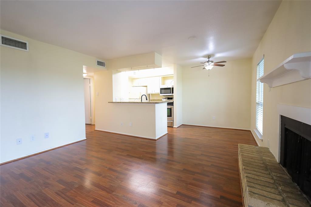 18511 Egret Bay Boulevard #310, Webster, Texas image 6