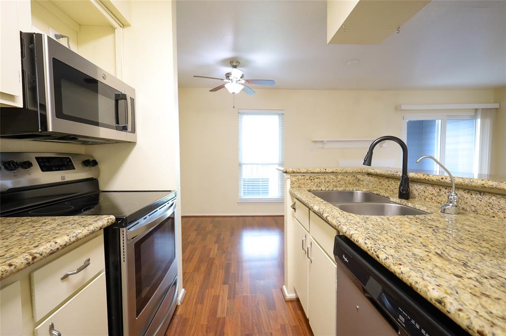 18511 Egret Bay Boulevard #310, Webster, Texas image 12