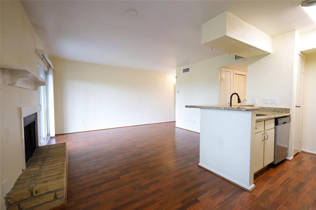 18511 Egret Bay Boulevard #310, Webster, Texas image 8