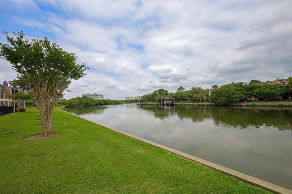 18511 Egret Bay Boulevard #310, Webster, Texas image 32