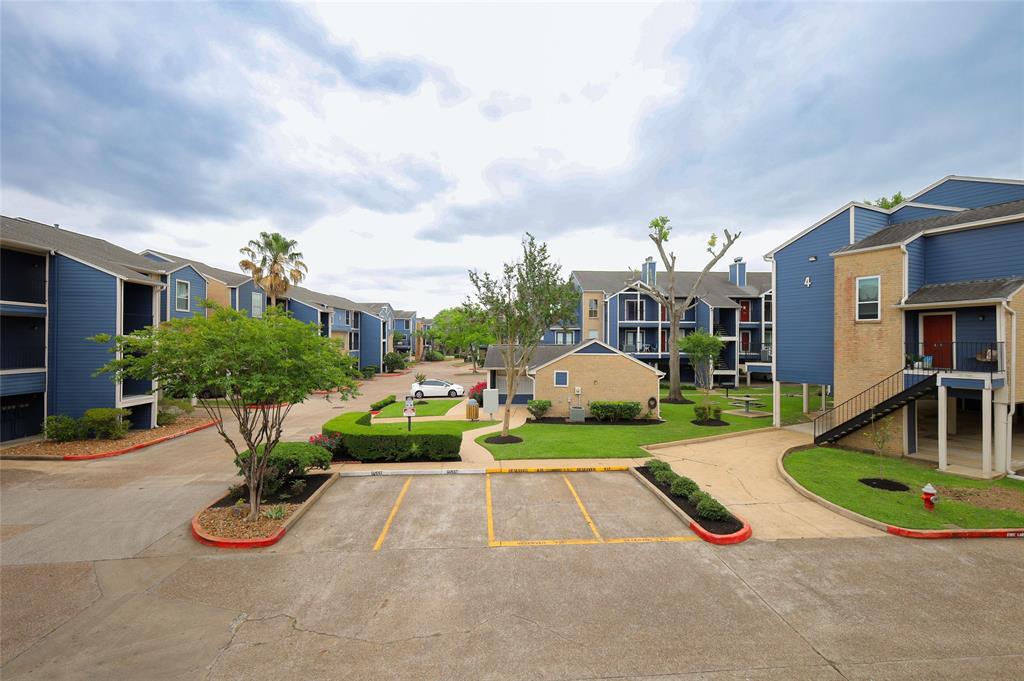 18511 Egret Bay Boulevard #310, Webster, Texas image 25