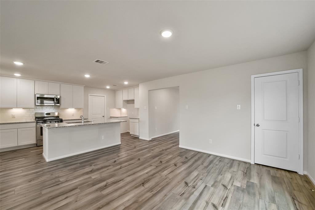 225 Harlingen Drive, Magnolia, Texas image 3