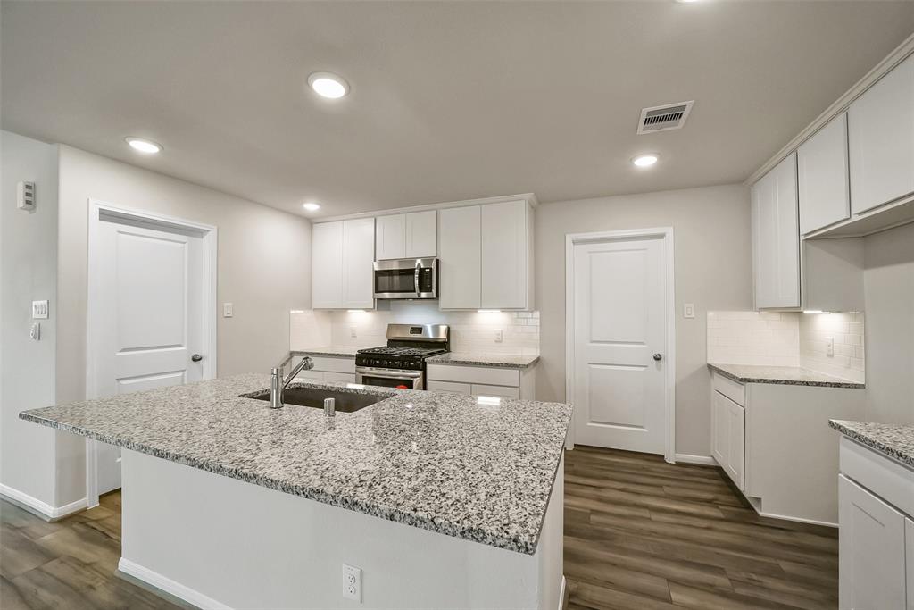 225 Harlingen Drive, Magnolia, Texas image 11