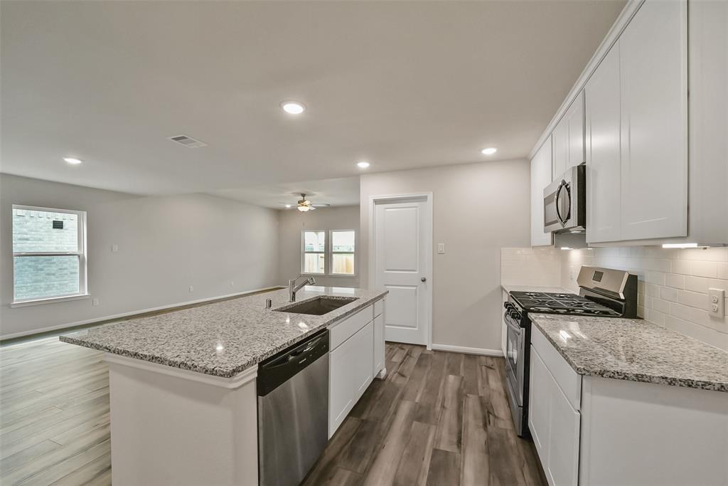 225 Harlingen Drive, Magnolia, Texas image 12
