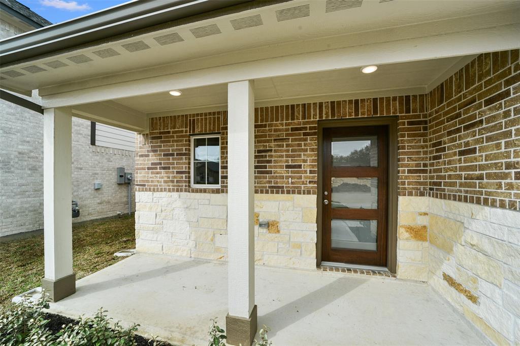 225 Harlingen Drive, Magnolia, Texas image 6