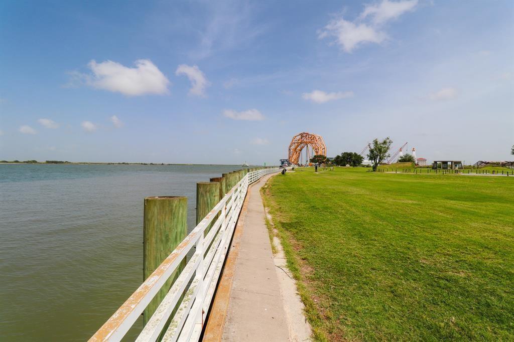 Greenwich Street, Sabine Pass, Texas image 9