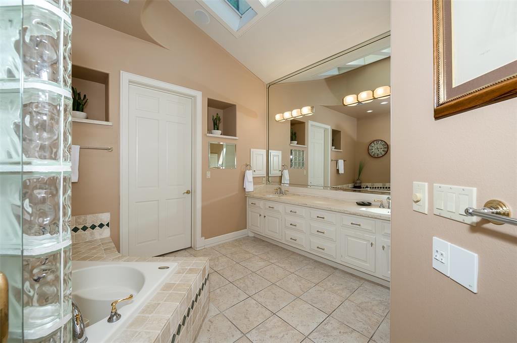 4776 Stonebriair Circle, College Station, Texas image 20
