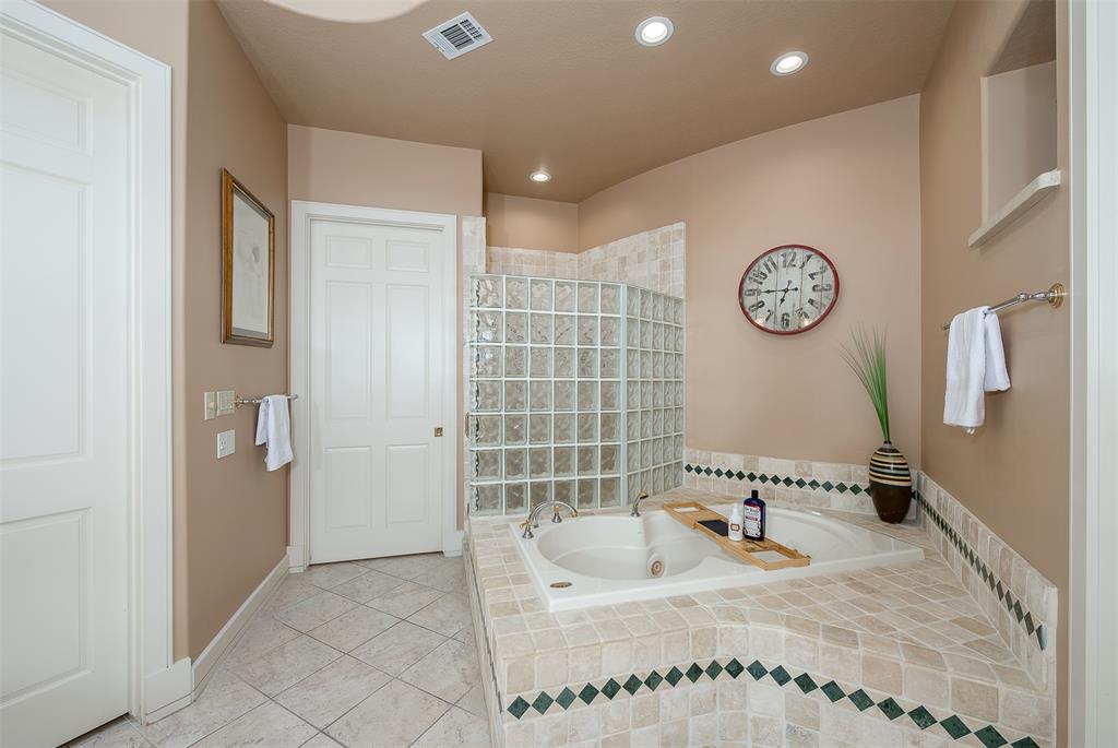 4776 Stonebriair Circle, College Station, Texas image 22