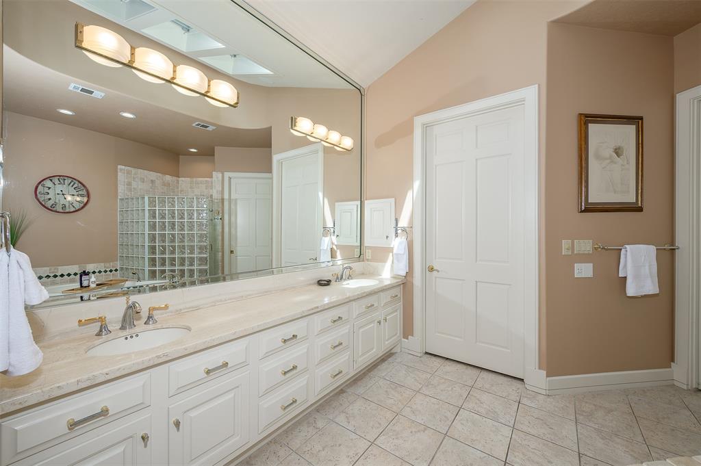 4776 Stonebriair Circle, College Station, Texas image 21