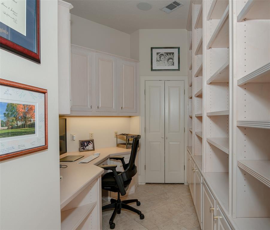4776 Stonebriair Circle, College Station, Texas image 19