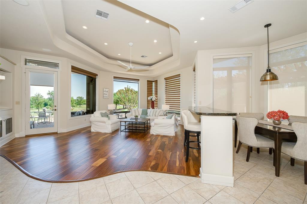 4776 Stonebriair Circle, College Station, Texas image 7