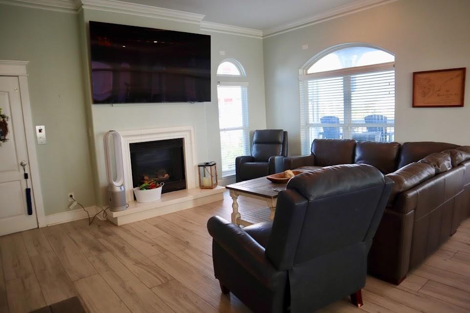 1007 Lillian Lane, Galveston, Texas image 6