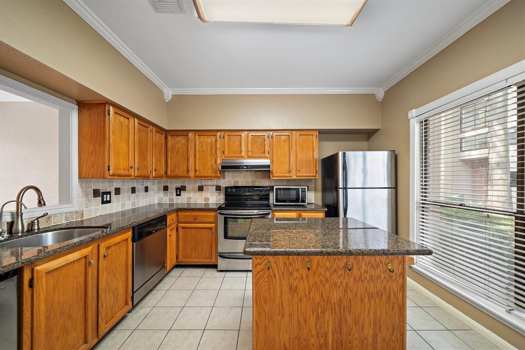 2444 Bering Drive #2444, Houston, Texas image 6