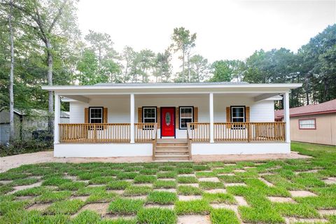 A home in Willis