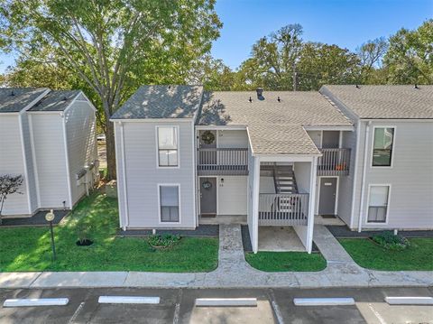 13151 Walden Road 113 Montgomery TX 77356