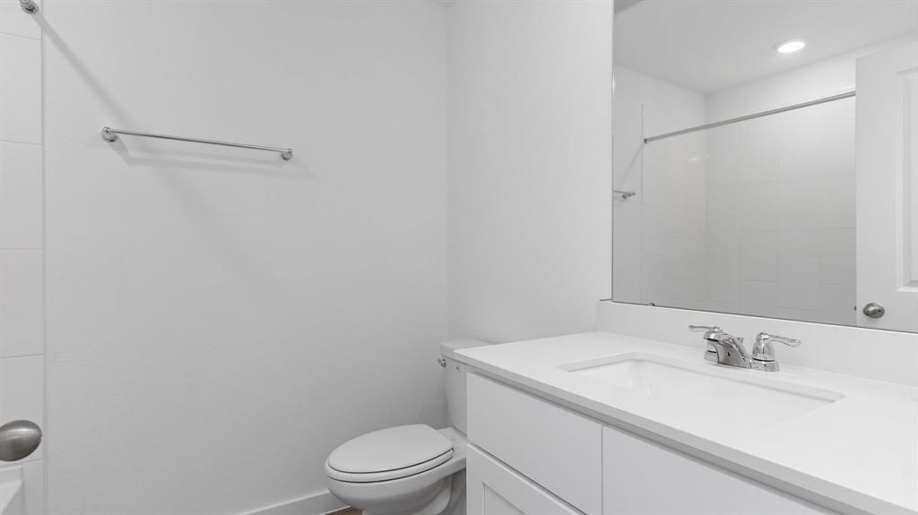 2419 Imperial Jade Drive, Iowa Colony, Texas image 7