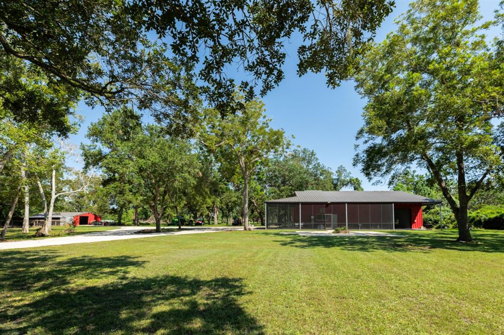 8860 County Road 400, Brazoria, Texas image 11