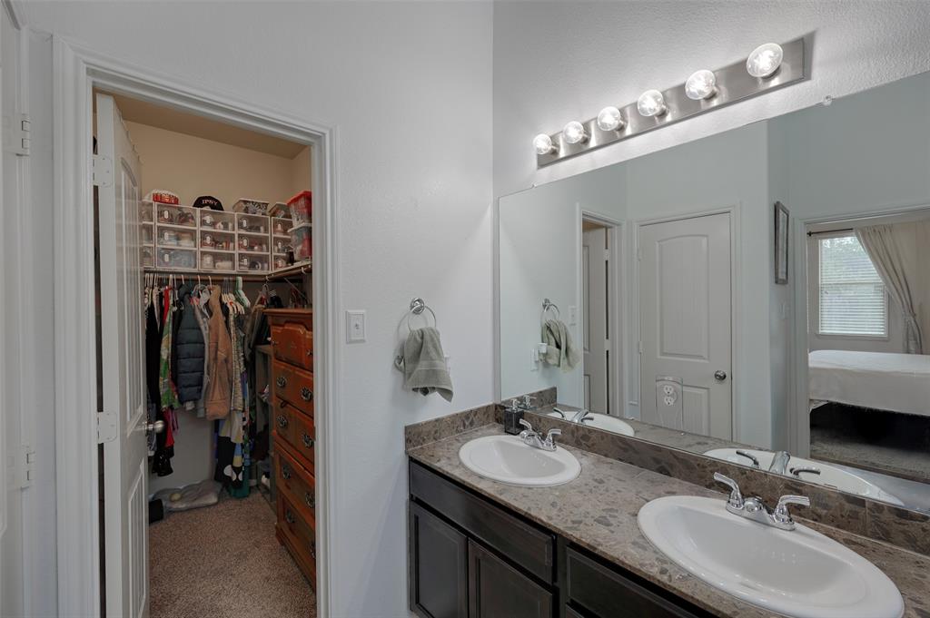 1026 Pleasant Bend, Conroe, Texas image 25