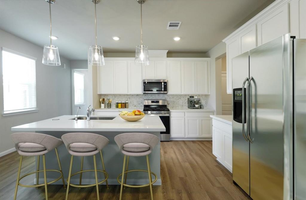 20902 Carob Tree Lane, Tomball, Texas image 3