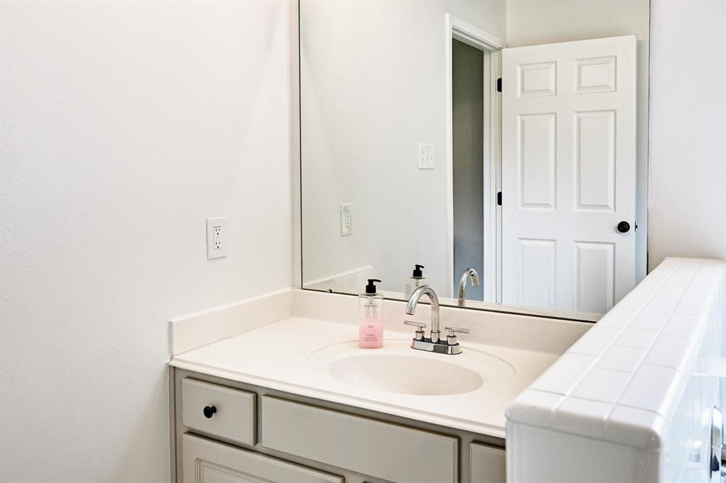 17814 Placid Oak Court, Cypress, Texas image 25