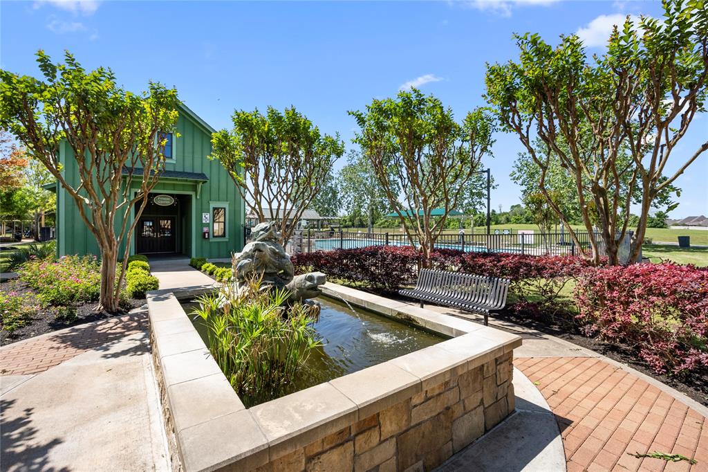 30423 Wild Garden Way Court, Fulshear, Texas image 35