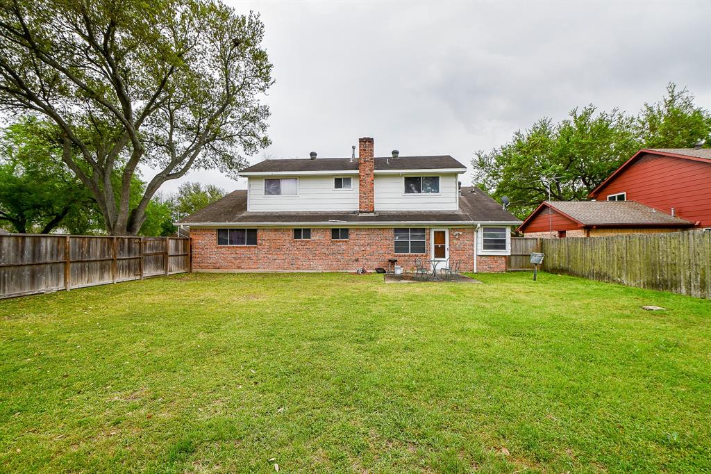 11702 N Petersham Drive, Houston, Texas image 6