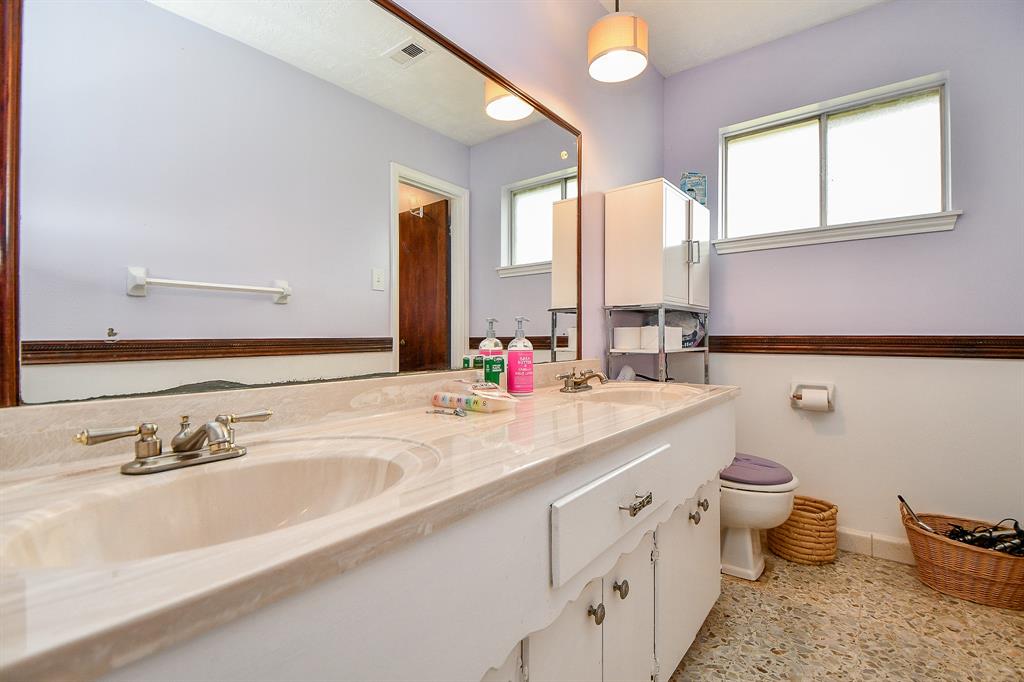11702 N Petersham Drive, Houston, Texas image 15
