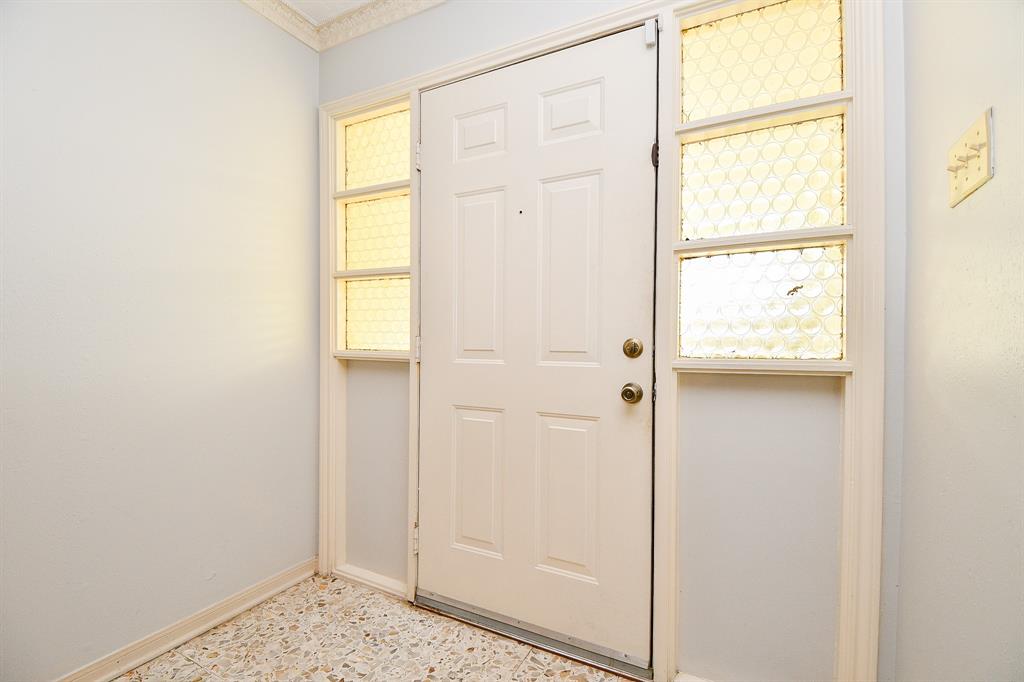 11702 N Petersham Drive, Houston, Texas image 7