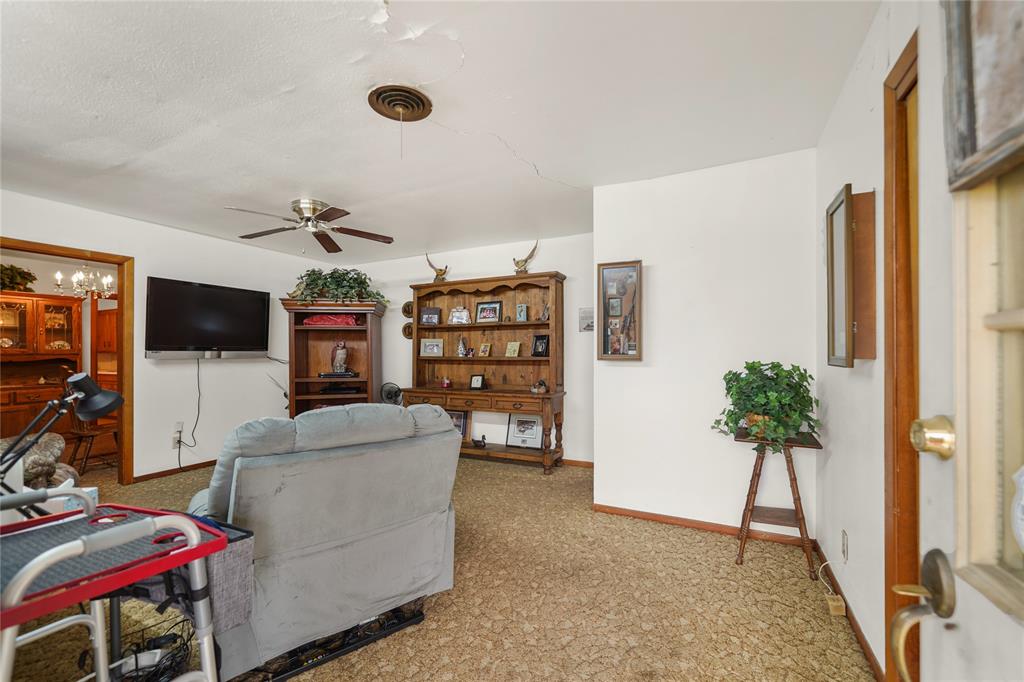 1605 E Main Street, Eagle Lake, Texas image 6