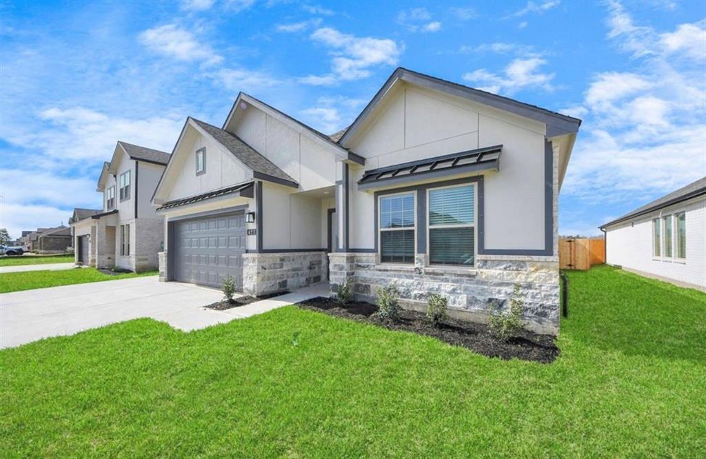 502 Magnetic Hill Drive, Crosby, Texas image 1