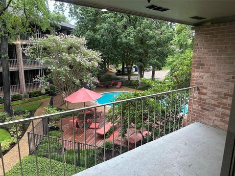 Photo of 6483 Bayou Glen Road, Houston, TX 77057 (MLS # 52213245)