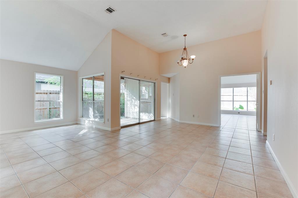 4935 Northfork Drive, Pearland, Texas image 3