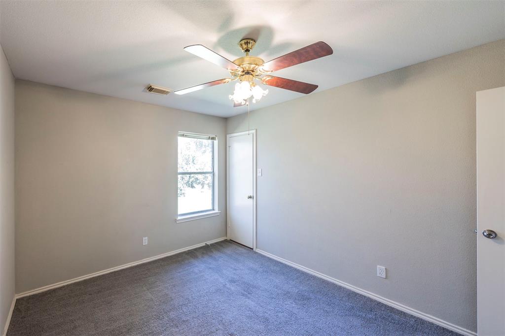 9402 Calwood Circle, Spring, Texas image 17