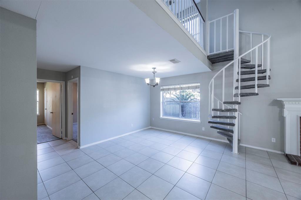 9402 Calwood Circle, Spring, Texas image 5