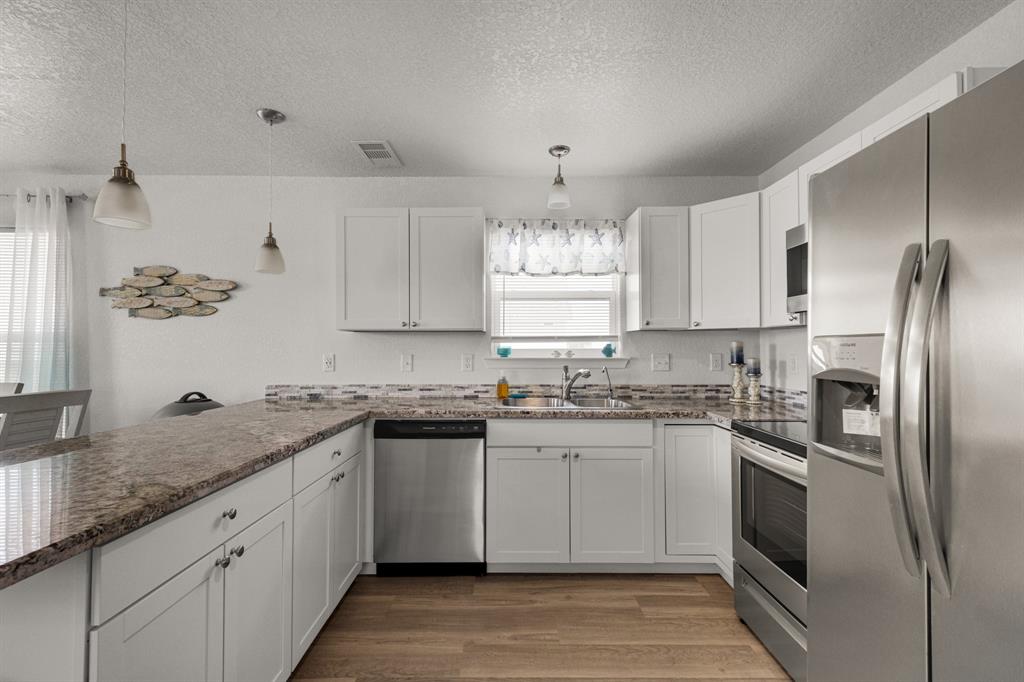 2183 Beachcomber Drive, Kemah, Texas image 11