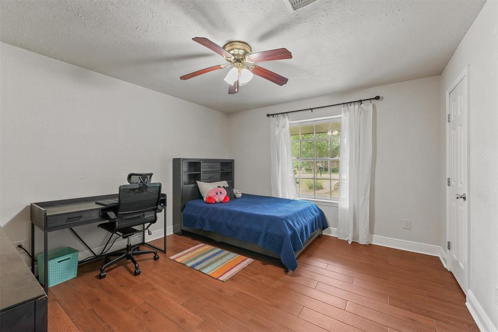 1108 Myrtlewood Drive, Friendswood, Texas image 15