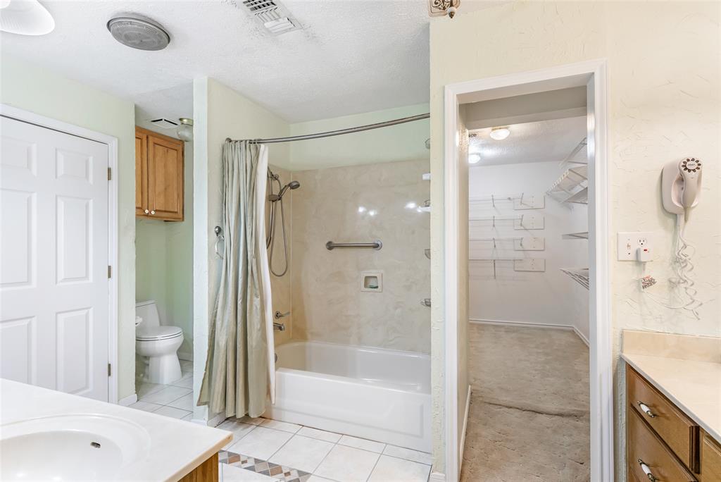 603 Shady Glen Drive, Anahuac, Texas image 16
