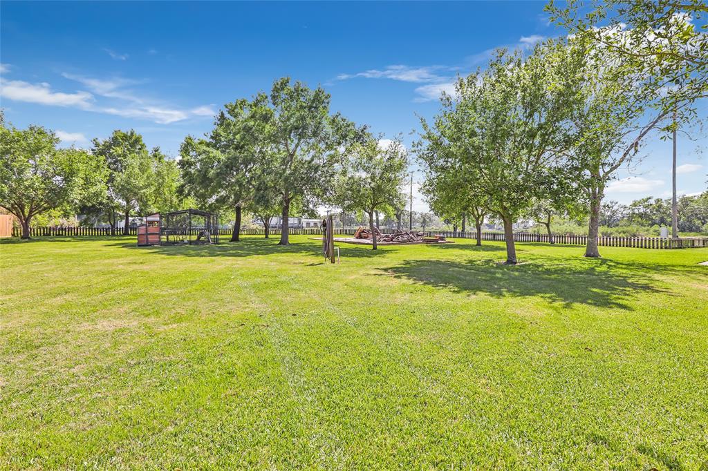 603 Shady Glen Drive, Anahuac, Texas image 42