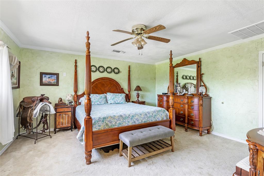 603 Shady Glen Drive, Anahuac, Texas image 15