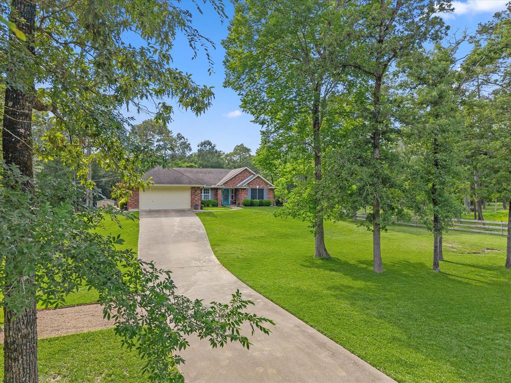 605 Pelican Street, Magnolia, Texas image 2