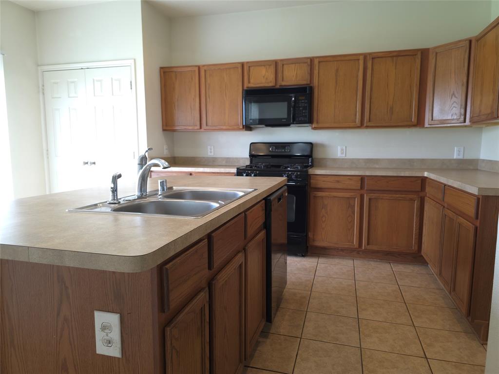 3043 Feather Green Trail, Fresno, Texas image 6
