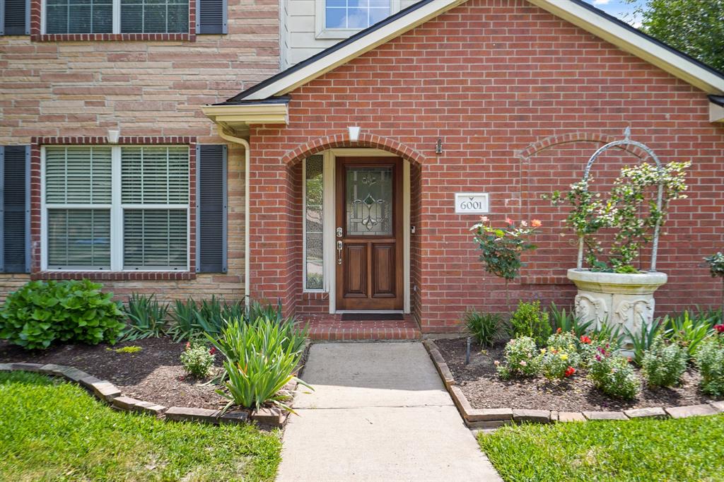 6001 S Fawnlake Drive, Katy, Texas image 4