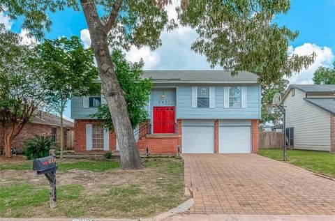 Photo of 5831 Caldicote Street, Humble, TX 77346 (MLS # 97933141)