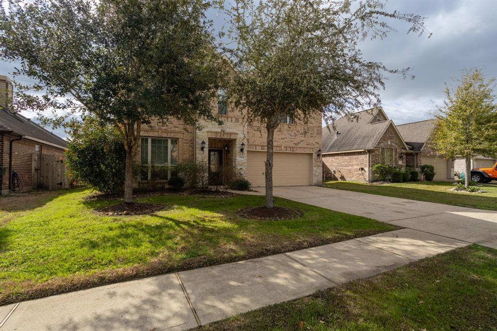 13514 Mooring Pointe Drive, Pearland, Texas image 3