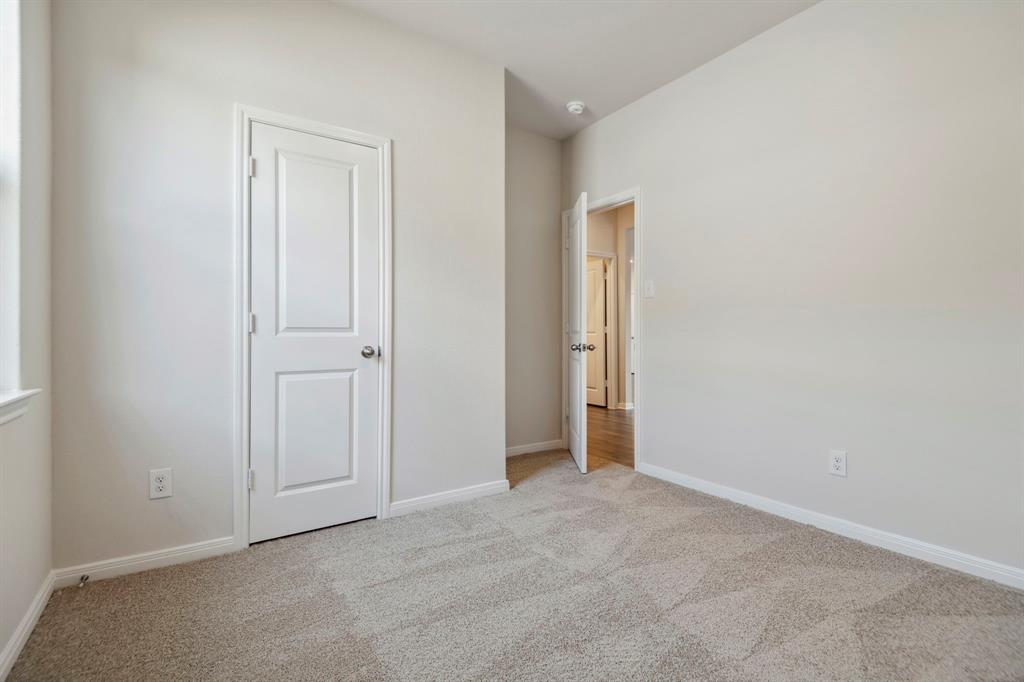 15854 Berry Hill Drive, Conroe, Texas image 12