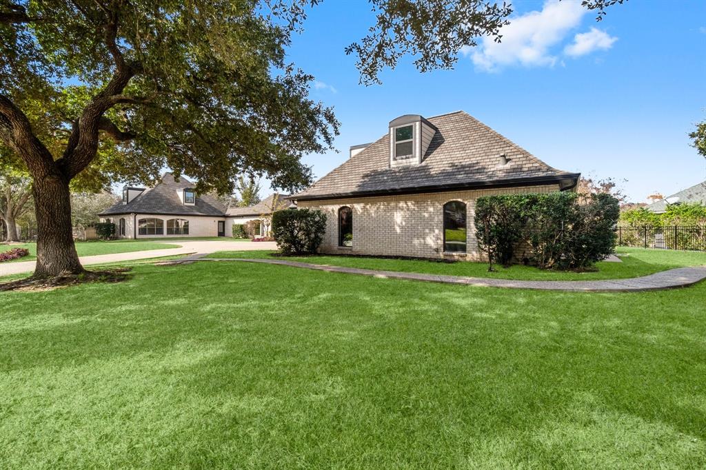 242 Dawns Edge Drive
