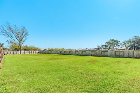 A home in Angleton